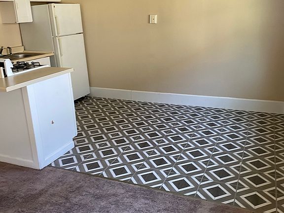 2nd image of 413 Harbor Blvd APT E