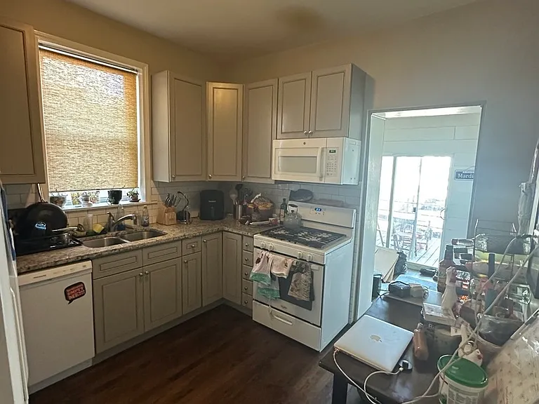 5110 W Byron St #1 — Photo 17