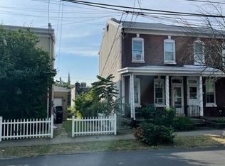 521 Dupont St, Philadelphia, PA 19128