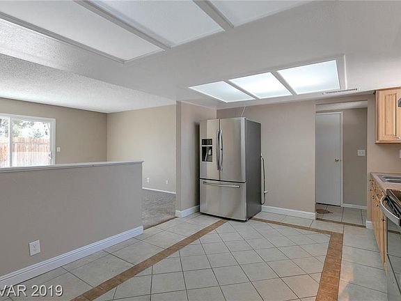 5th image of 104 Sacramento Dr