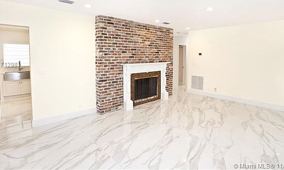 2nd image of 1231 Medina Ave