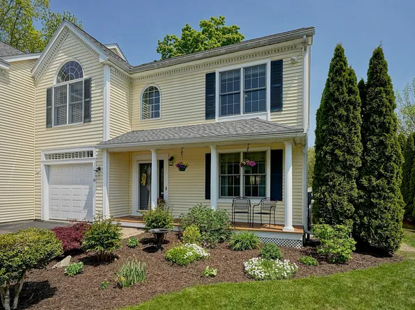 32 Weare Road, Seabrook, NH 03870