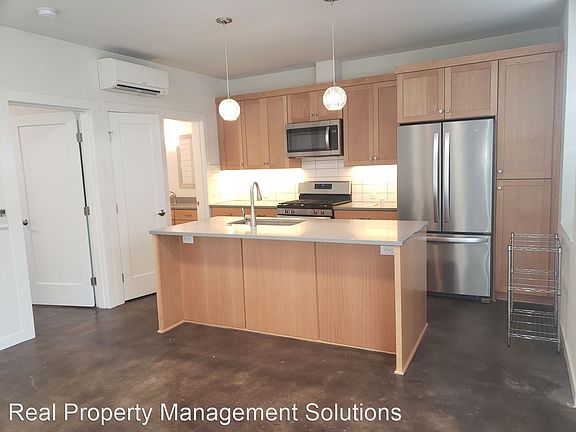 5th image of 4538 N Vancouver Ave #11373378