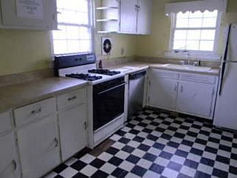 5th image of 4018 Tennessee Ave NW