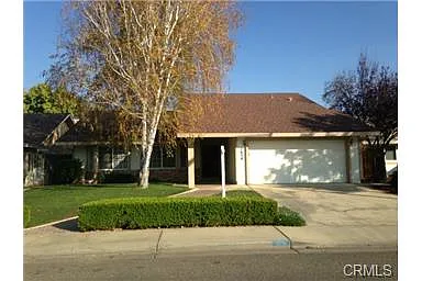 1638 Valley St photo 1