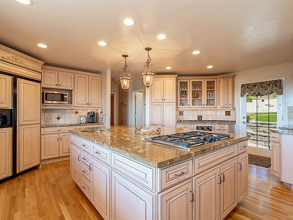 5th image of 6475 Norman Ln
