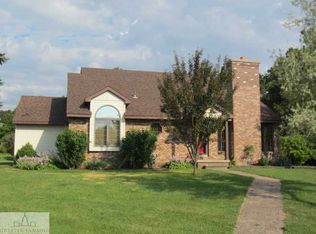 6466 N Maple River Rd, Elsie, MI 48831