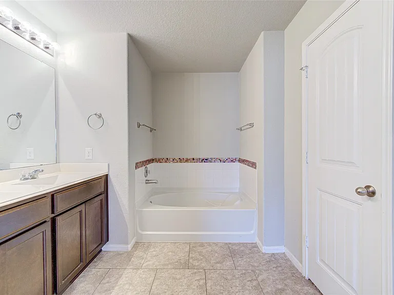 29222 Dunns Creek Ct — Photo 25