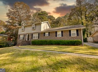 3160 E Chapel Cir, Decatur, GA 30034