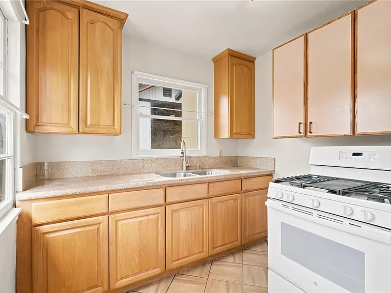 607 Hacienda Dr #1/2 — Photo 6