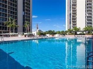 20379 W Country Club Dr #Penthouse 32, Aventura, FL 33180