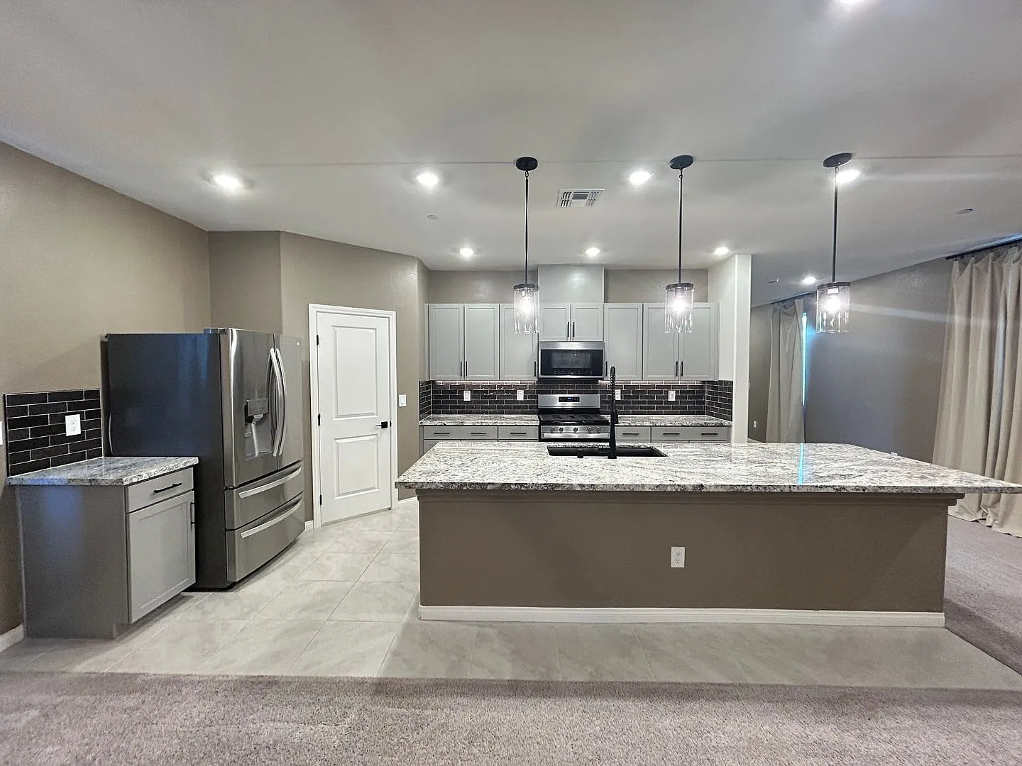 Gated 5-Bedroom Skye Canyon Home! — Photo 4