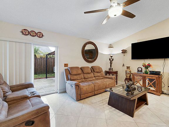 3rd image of 8510 NW 53rd St