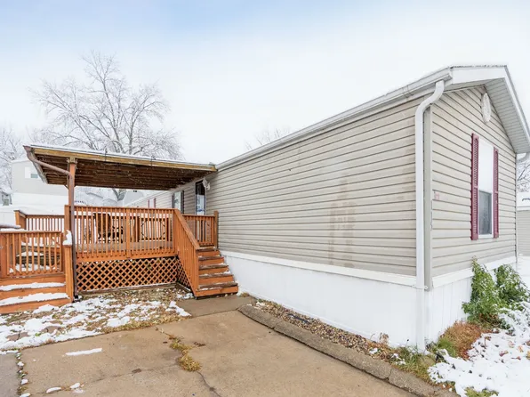 802 E County Line Rd #115, Des Moines, IA 50320