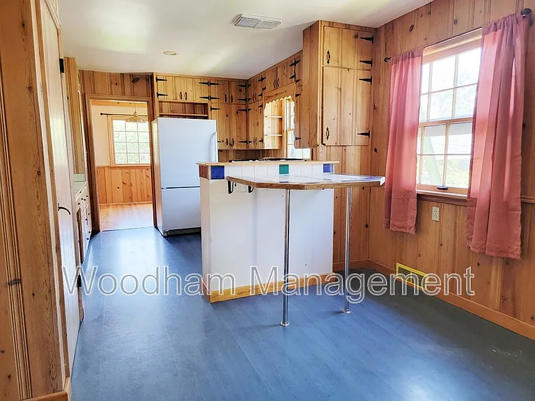 517 S 14th Ave — Photo 6