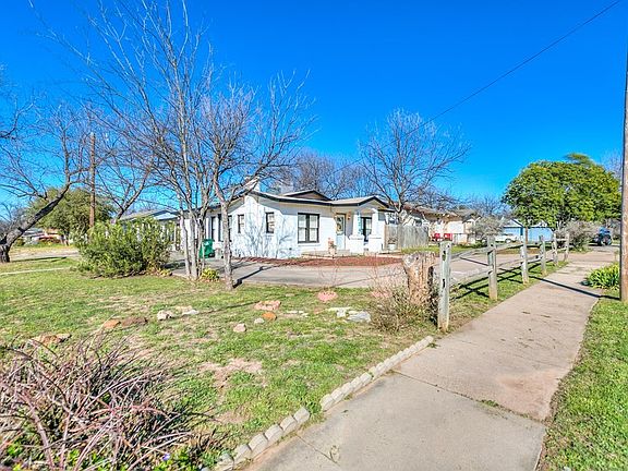 4th image of 1724 W Avenue J