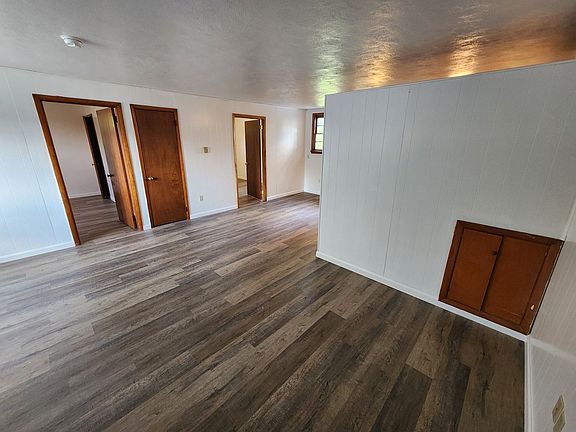 2nd image of 205 Carbaugh Dr #1482