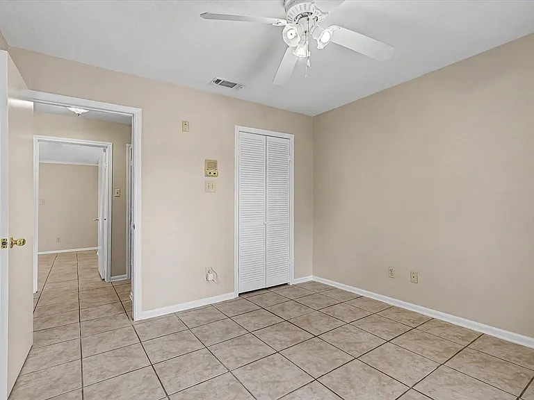 7315 Foxside Ln — Photo 28