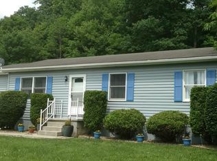 1502 Lakeside Dr, Altoona, PA 16601