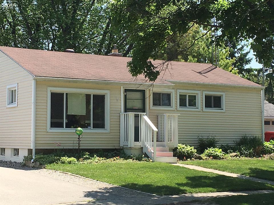 1st image of 813 Southwood Dr