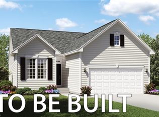 37650 Hunter Lake Dr, North Ridgeville, OH