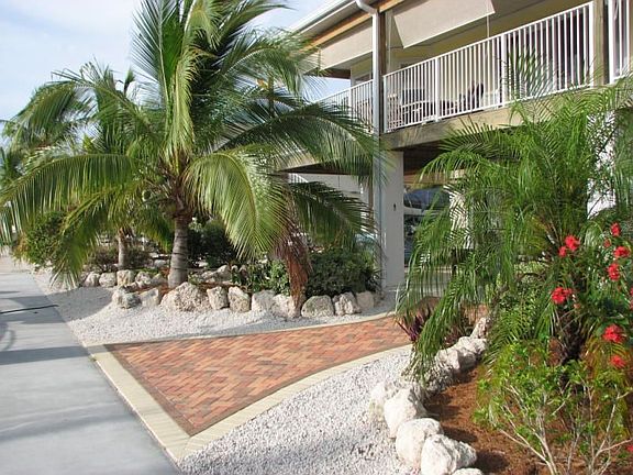 Rear Patio, walk 
