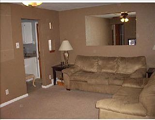 3rd image of 900 Alpine Blvd