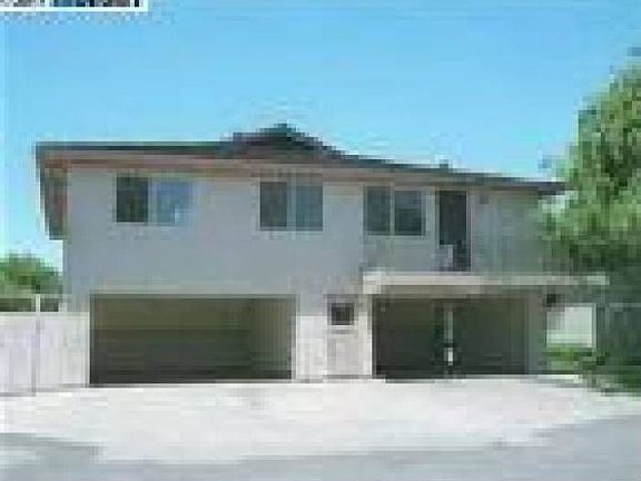 Attached carport & laundry room