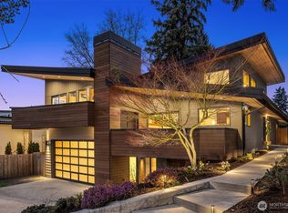 10516 NE 45th St, Kirkland, WA