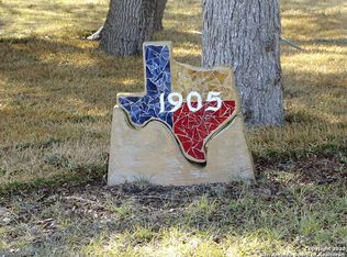 1905 Town Creek Rd, Cibolo, TX 78108