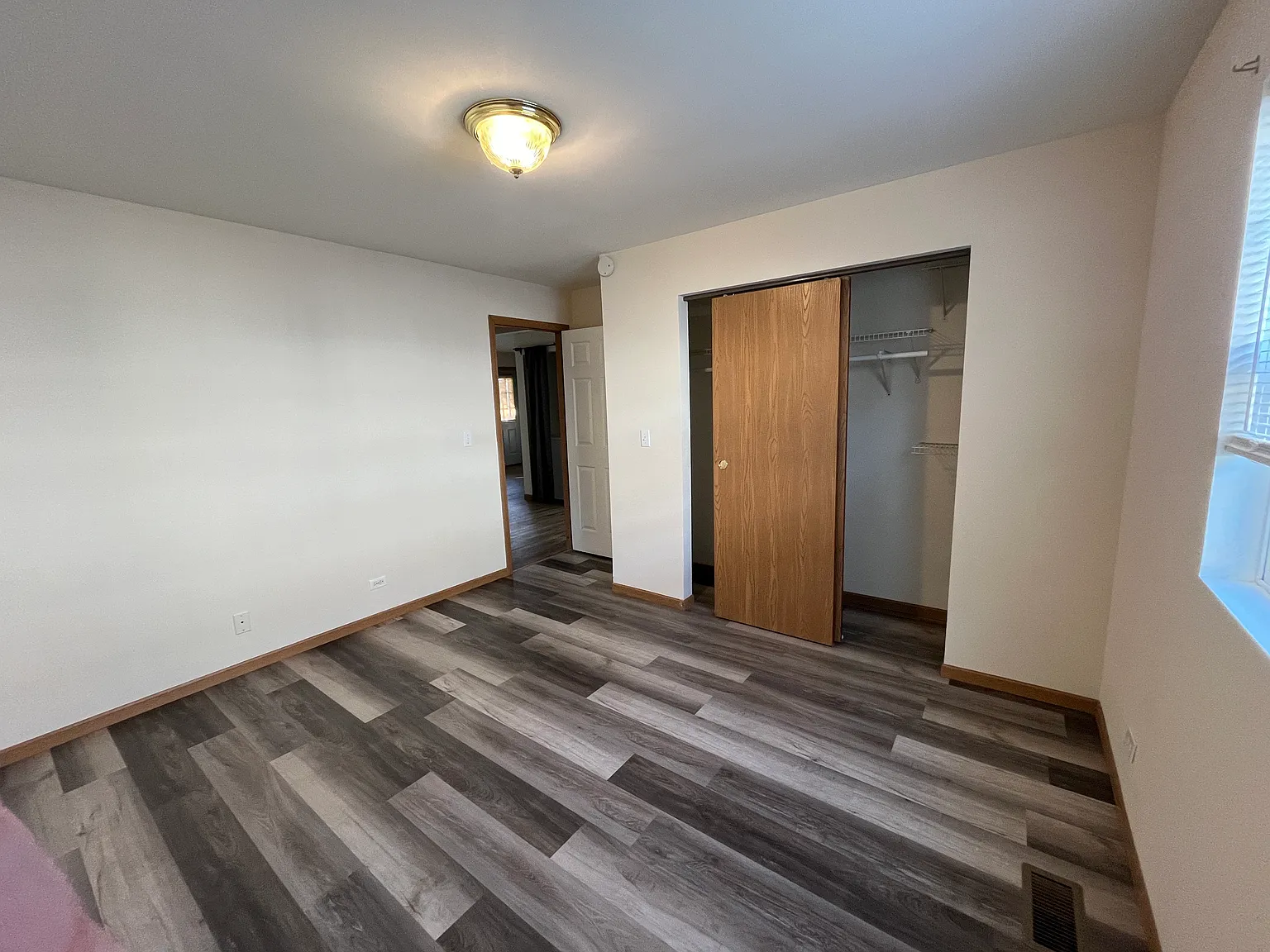 2 bed, $1,300 — Photo 1