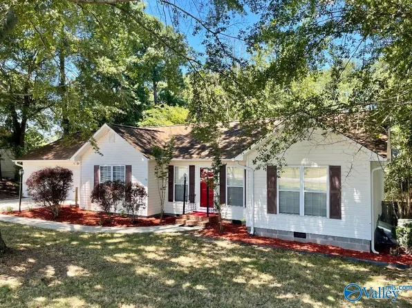 1307 Valerie Cir, Albertville, AL 35950