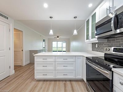 17 High Point CIR N #106, Naples, FL, 34103