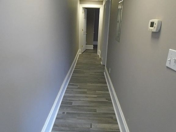3rd image of 200 E 9th St APT 3