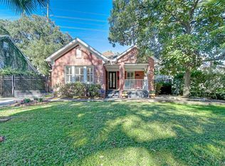 1304 Vassar St, Houston, TX 77006