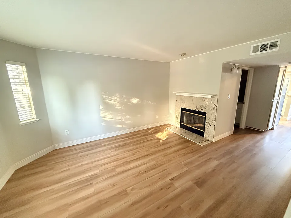 2600 Brookside Dr #161