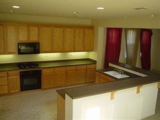 2nd image of 3626 Southern Oak Dr