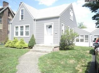 38 Maple Dr, Youngstown, OH