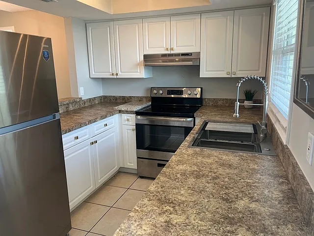 1000 Shorewinds Dr — Photo 18
