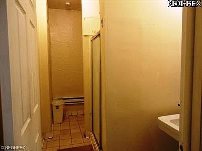 5th image of 2811 Pearl Ave