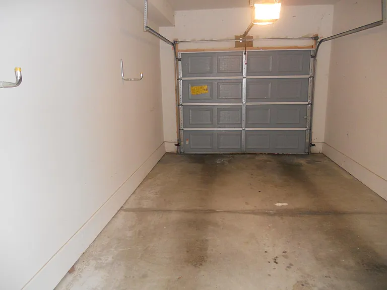 8102 Addington Dr #TOWNHOUSE — Photo 9