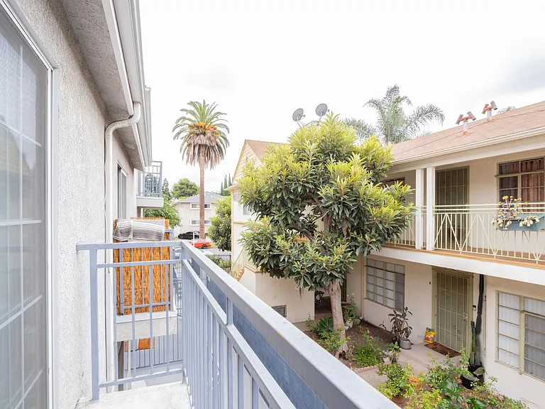 1817 Garfield Pl — Photo 11