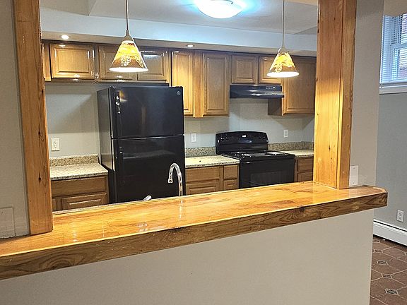 2nd image of 429 Ellsworth Ave #Ll