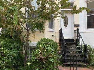 607 14th St NE, Washington, DC 20002