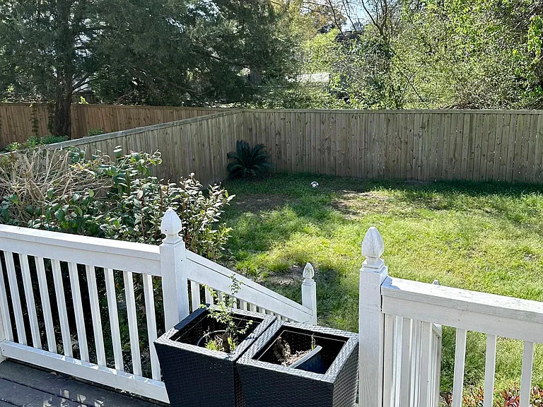 823 Harbor Place Dr — Photo 19