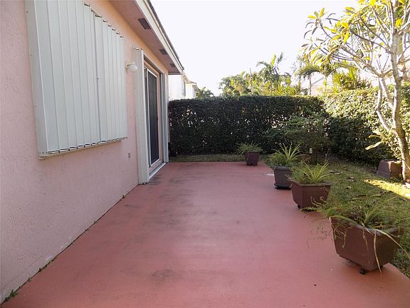 3rd image of 4825 NW 20th Place