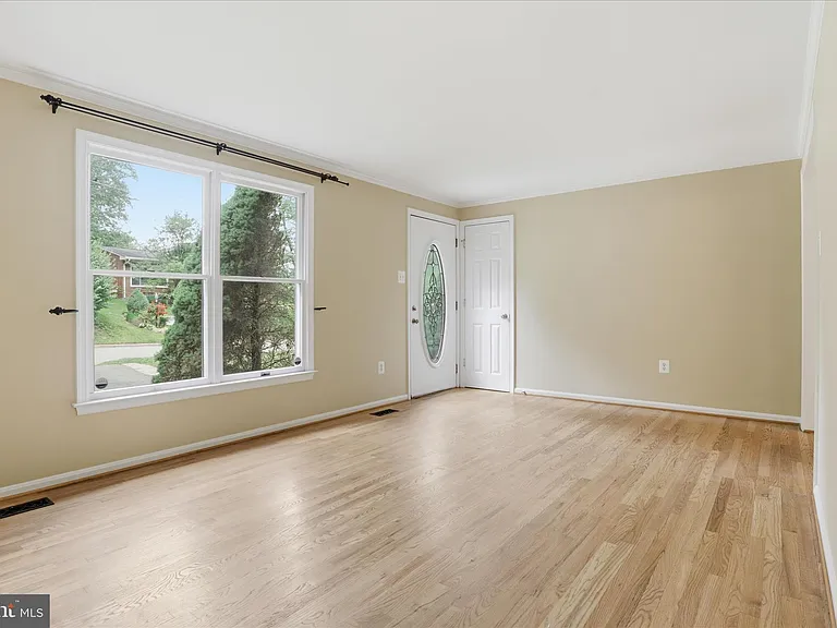 10617 Wheatley St — Photo 4