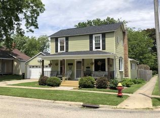 110 E Front St, Mount Morris, IL 61054