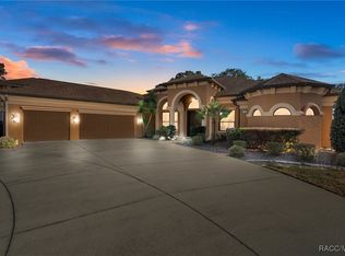 72 Woodfield Cir, Homosassa, FL 34446