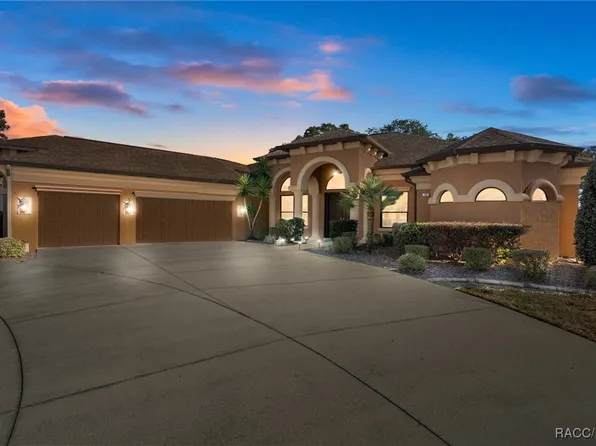 72 Woodfield Cir, Homosassa, FL 34446